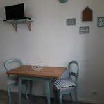 Du 104 شقة *