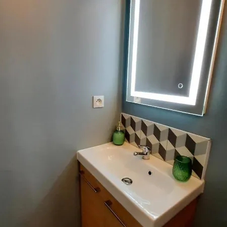 Du 104 アパート *