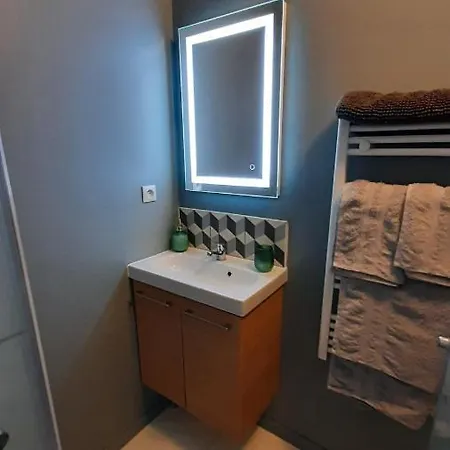 Du 104 アパート *