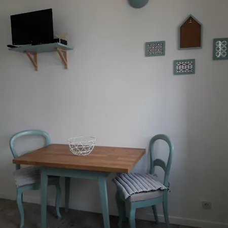 Du 104 アパート *